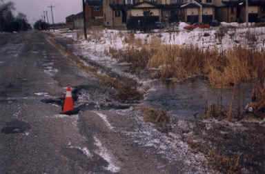 FloodRoadHancockNash.jpg (13130 bytes)